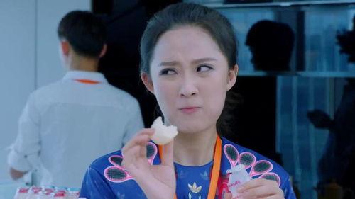 闺蜜介绍男友吃瓜视频下载,吃瓜视频里的男友真相大揭秘！