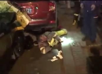 吃瓜群众路过被打视频,吃瓜群众目睹路人被打惊心动魄一幕