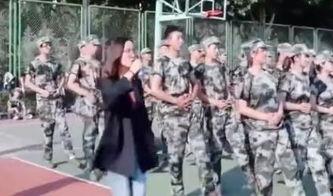 学生聚众吃瓜视频大全集