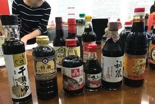 瓜老二喜欢吃酱油的视频,揭秘他的美味秘密