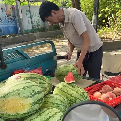 河南师范吃瓜视频,揭秘校园生活趣味瞬间